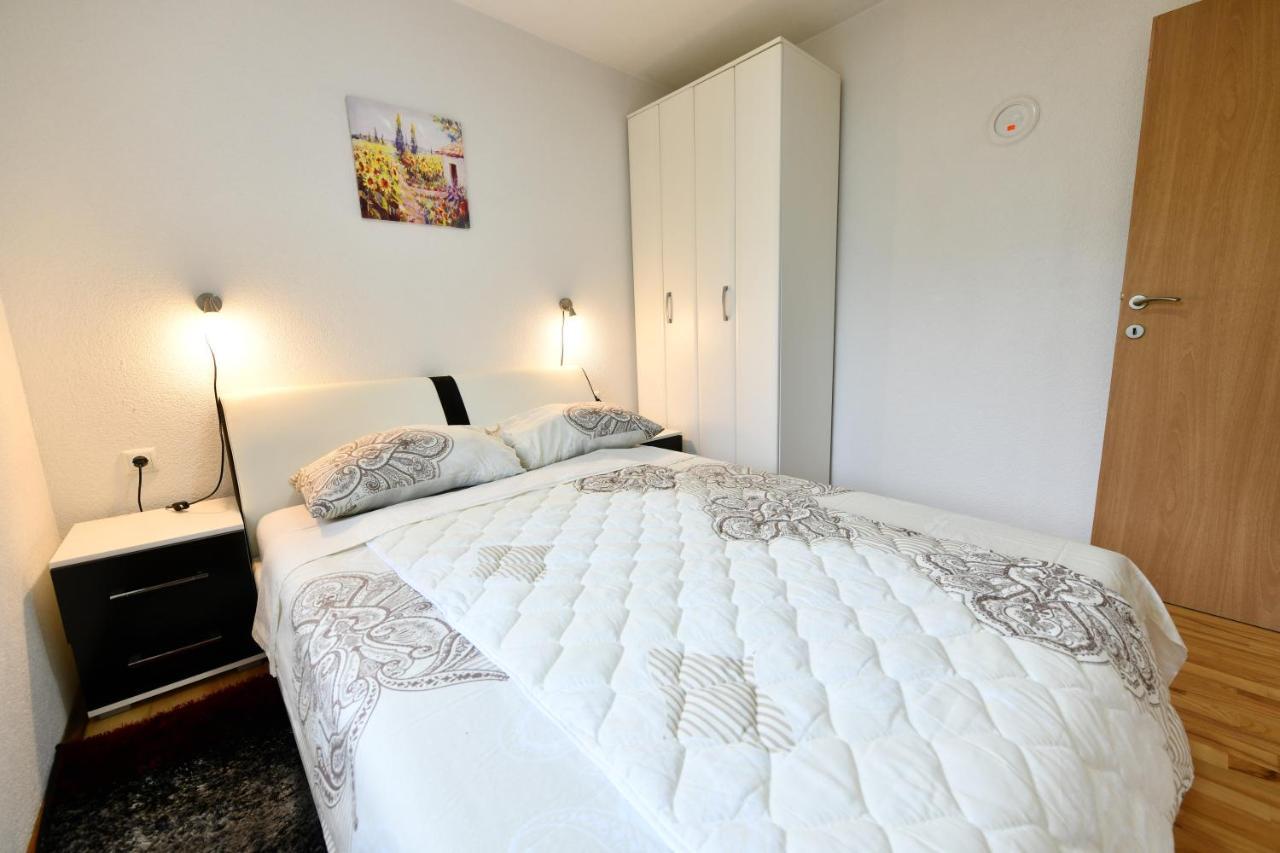 Apartamento Lora Rakovica Exterior foto