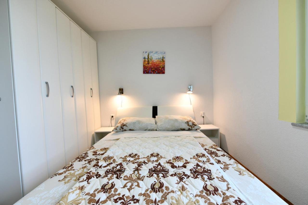 Apartamento Lora Rakovica Exterior foto