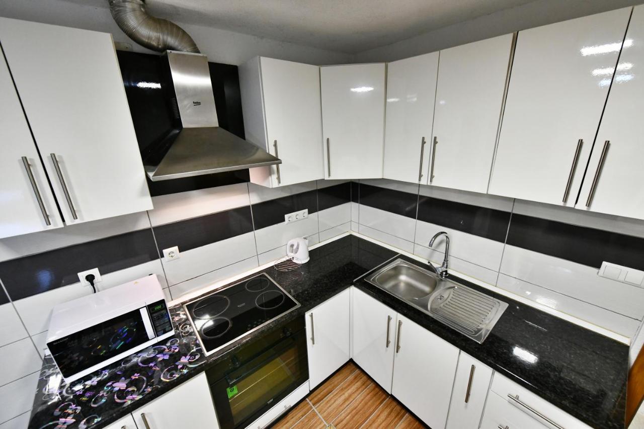 Apartamento Lora Rakovica Exterior foto